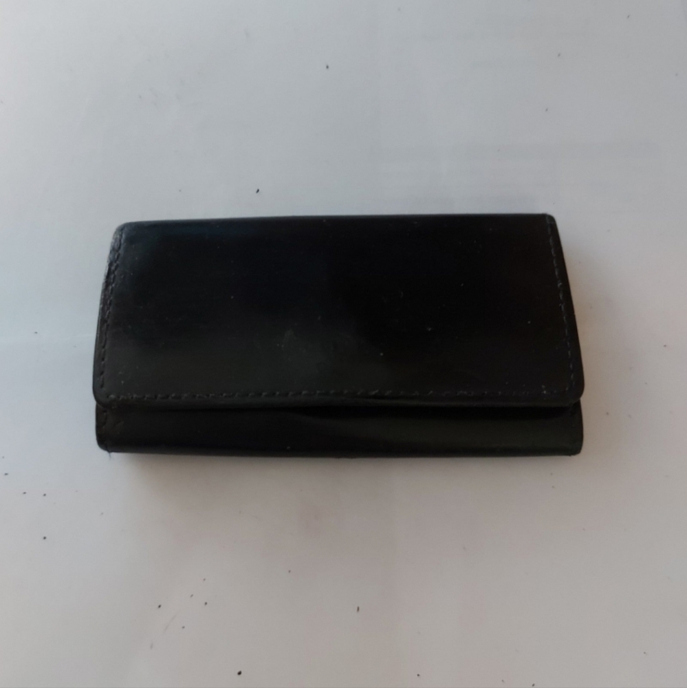 Authentic Vintage Louis Vuitton Vernis Key Holder ❤️